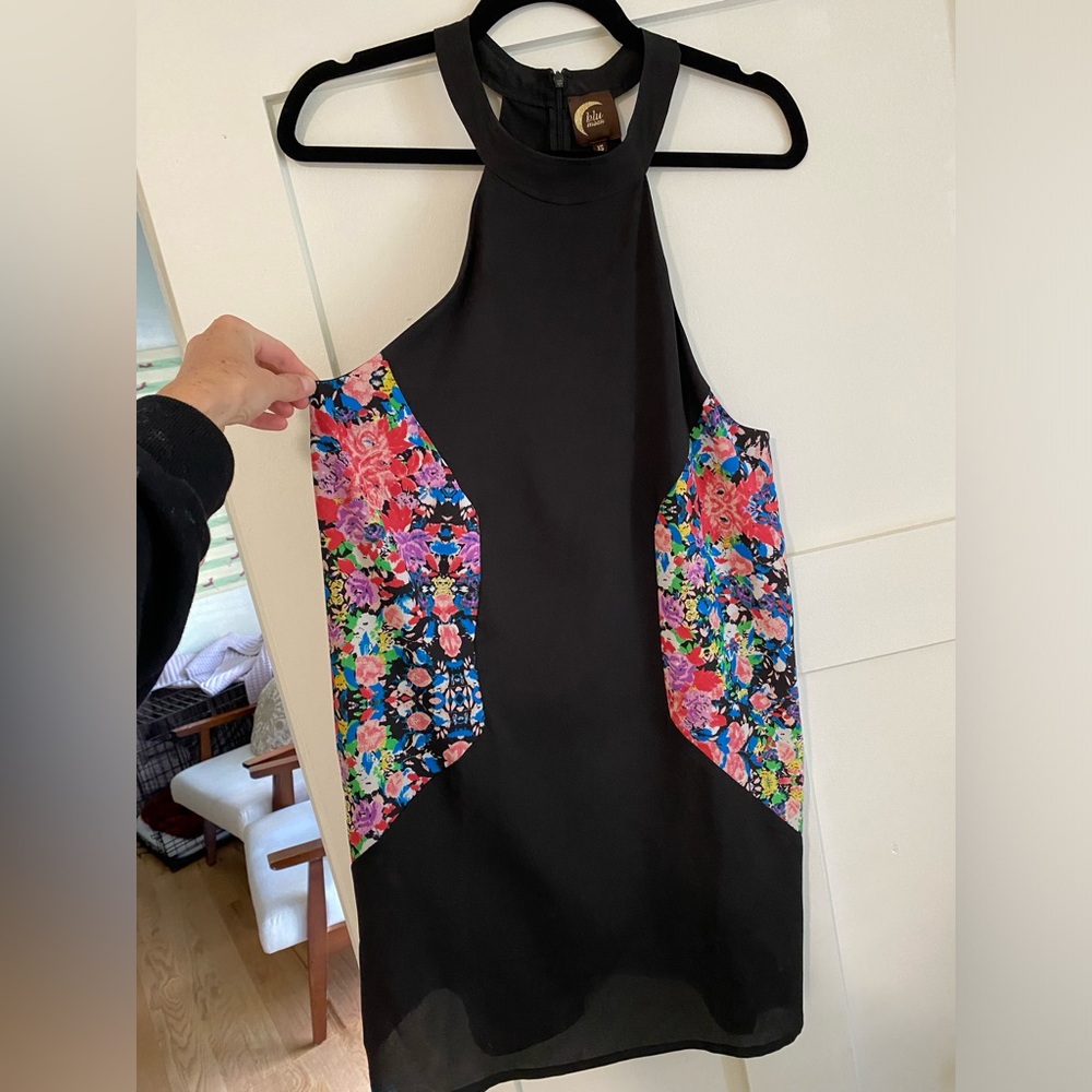 Black Floral Accent Shift Dress